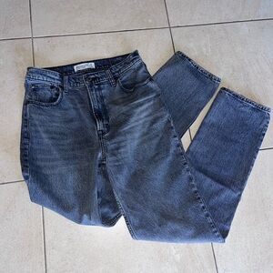 Abercrombie 90s straight ultra high rise jean